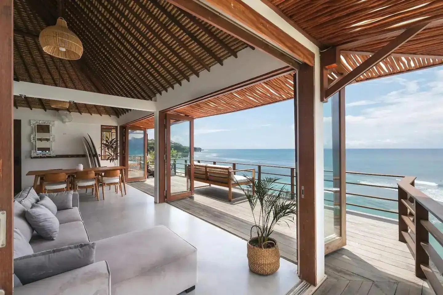 Beachfront Sunset Heaven Villa Pecatu