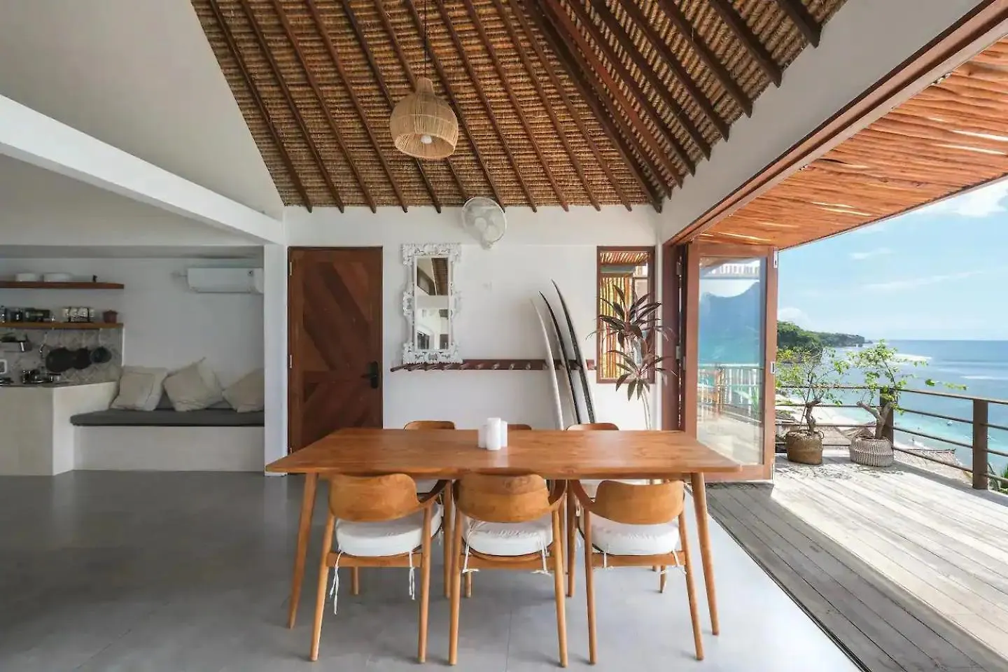 Beachfront Sunset Heaven Villa Pecatu
